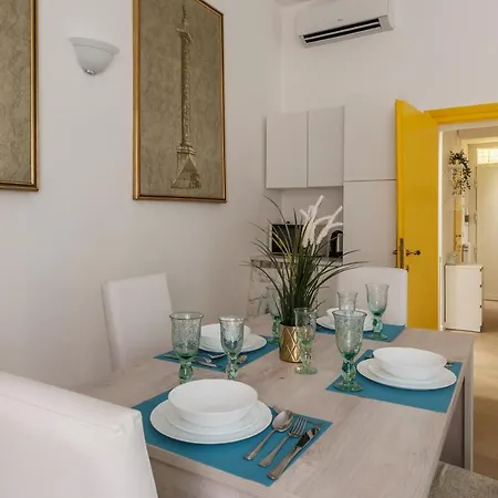 Guesthost - San Lorenzo Modern Flat