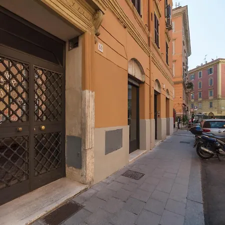 Guesthost - San Lorenzo Modern Flat Апартаменты Рим
