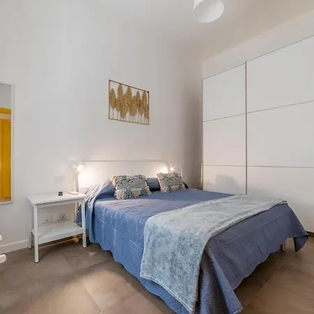 Guesthost - San Lorenzo Modern Flat Рим