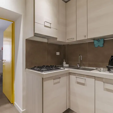 Апартаменты Guesthost - San Lorenzo Modern Flat