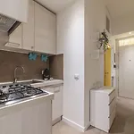 Guesthost - San Lorenzo Modern Flat * Róma