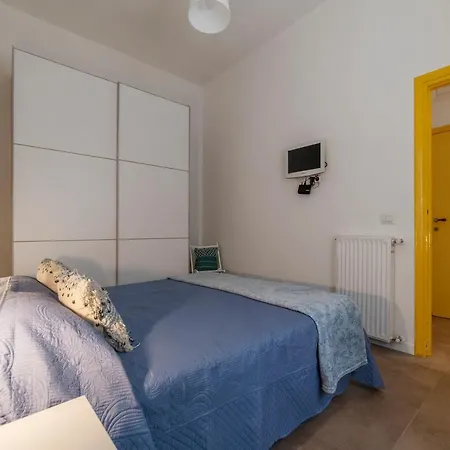 Guesthost - San Lorenzo Modern Flat *